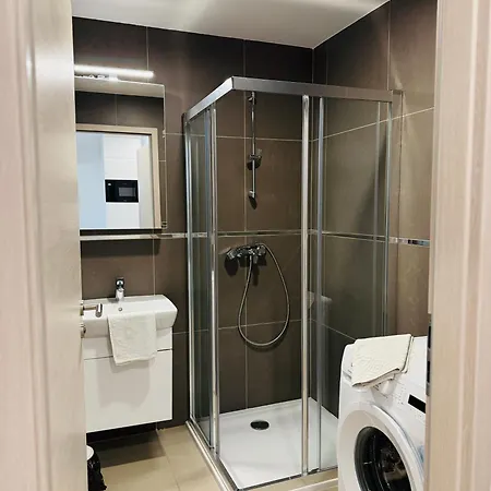 Casa Romana 3 *